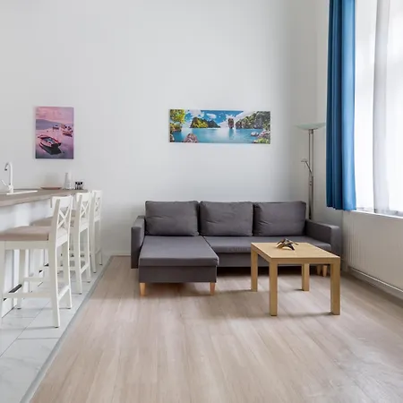 Marvelous Marble Mansion With Sauna * Budapest