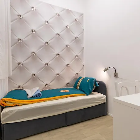 Apartment Marvelous Marble Mansion With Sauna *
